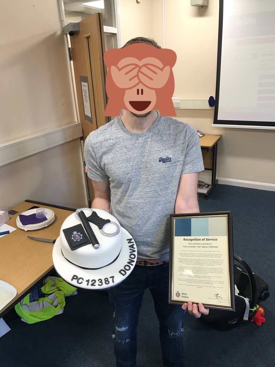 KentPolice7oaks's tweet photo. Today team three say good bye to PC Donovan who after 12 years moves on from Kent Police to a new force, he is a massive loss to our team! @NorfolkPolice #teamthree #byekent ^ZMc https://t.co/o3ApLxkyPR