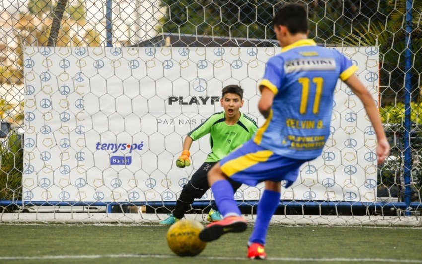 PlayFcBr's tweet photo. Quarta feira recheada de gol... goleiros fazendo milagres e a alegria de muitos torcedores.     

Leia quem pegou tudo, em: https://t.co/EQkiGsfyYG

#playfc #playtobehappy #paznasescolas #futebol #midia #entretenimento #educacao https://t.co/ZGRNkhlWAg