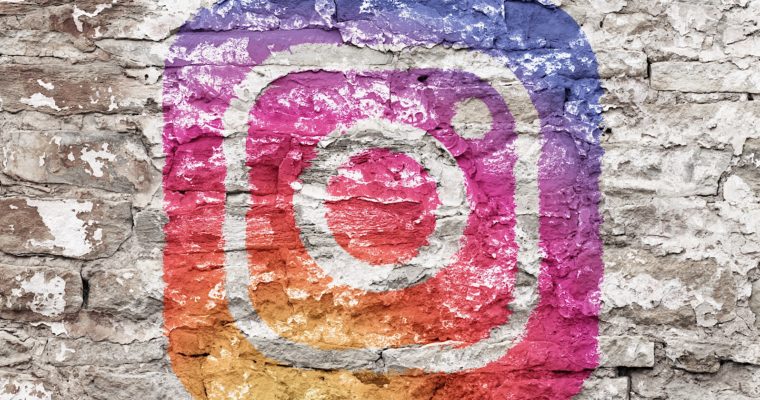 AdultWebUK's tweet photo. #Instagram is Showing Users When a #Screenshot of Their Story is Taken https://t.co/WRMI5EZH38 https://t.co/eYlja5AU0s