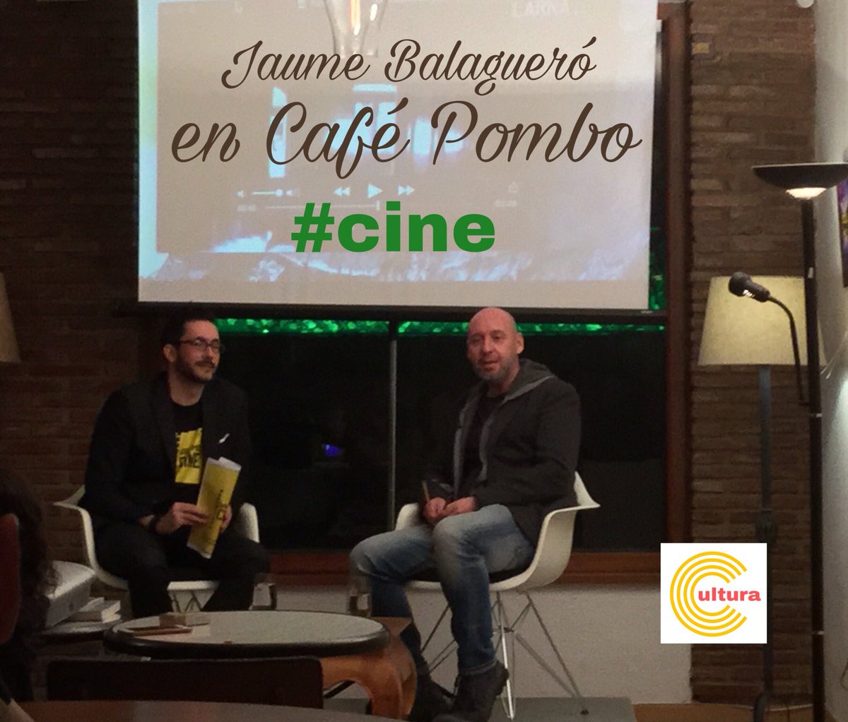 Ayer en <a href="/CafePomboMadrid/">Café Pombo</a> escuchando muy atentamente a <a href="/jbalaguero/">Jaume Balagueró</a> #directordecine entrevistado por <a href="/EdduViera/">D</a> y <a href="/ChicosDelFOSO/">LosChicosDelFOSO</a> Muy interesante!!! Un tipo cercano, humilde y con un punto muy de nuestra onda!!! 💜 #cine #Hablamosdecine #nosgustaelcine