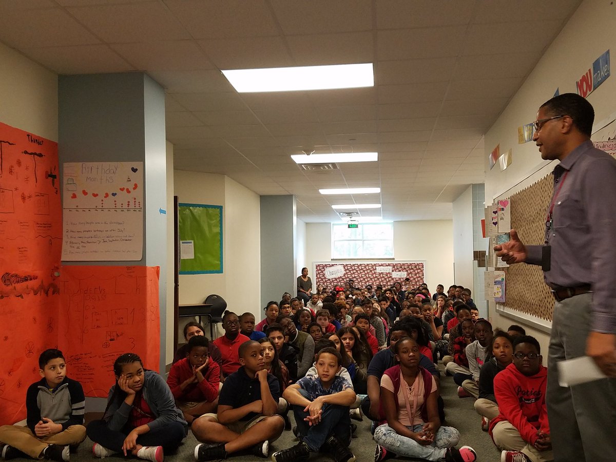 s_jilnell's tweet photo. Starting Career day off with a sports presentation from Coach Henderson. https://t.co/449aUSNXwQ