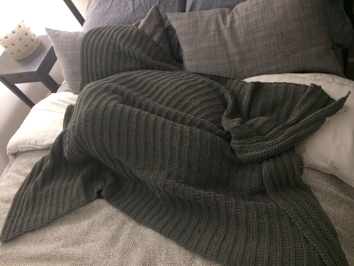 DPlonz4255's tweet image. #GreatDaneProblems it must be tough being a big ass moose all day.