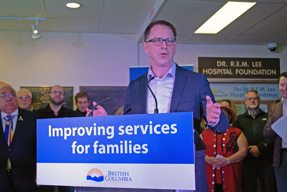 itmanagecast's tweet photo. Report from @TheTyee shares Hon @adriandix makes protecting 500 #IT #jobs "absolute condition" of #tech #services negotiation. 
What do you think the #BCGovt should do? 🤔https://t.co/7VrhRzWJxI https://t.co/BrFaqm05wB