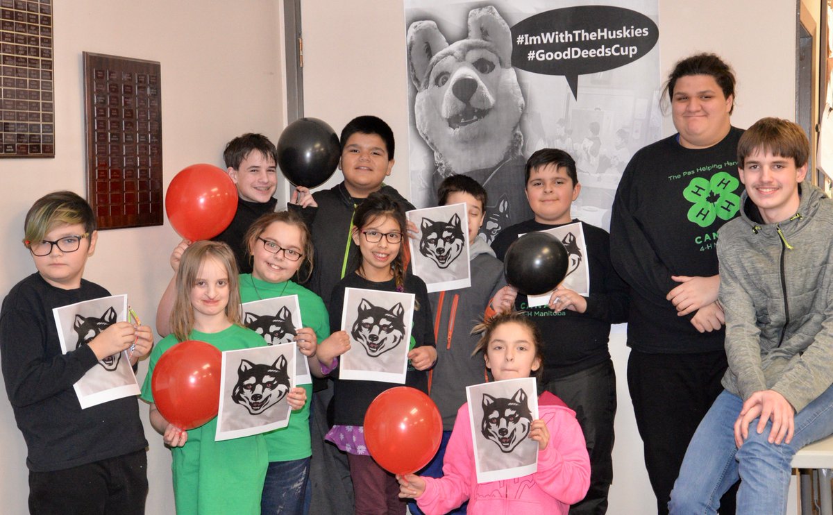 cantonio68's tweet photo. #ImWithTheHuskies #4HMBgivingback @ThePasHelpingHands https://t.co/kewKpupy2G