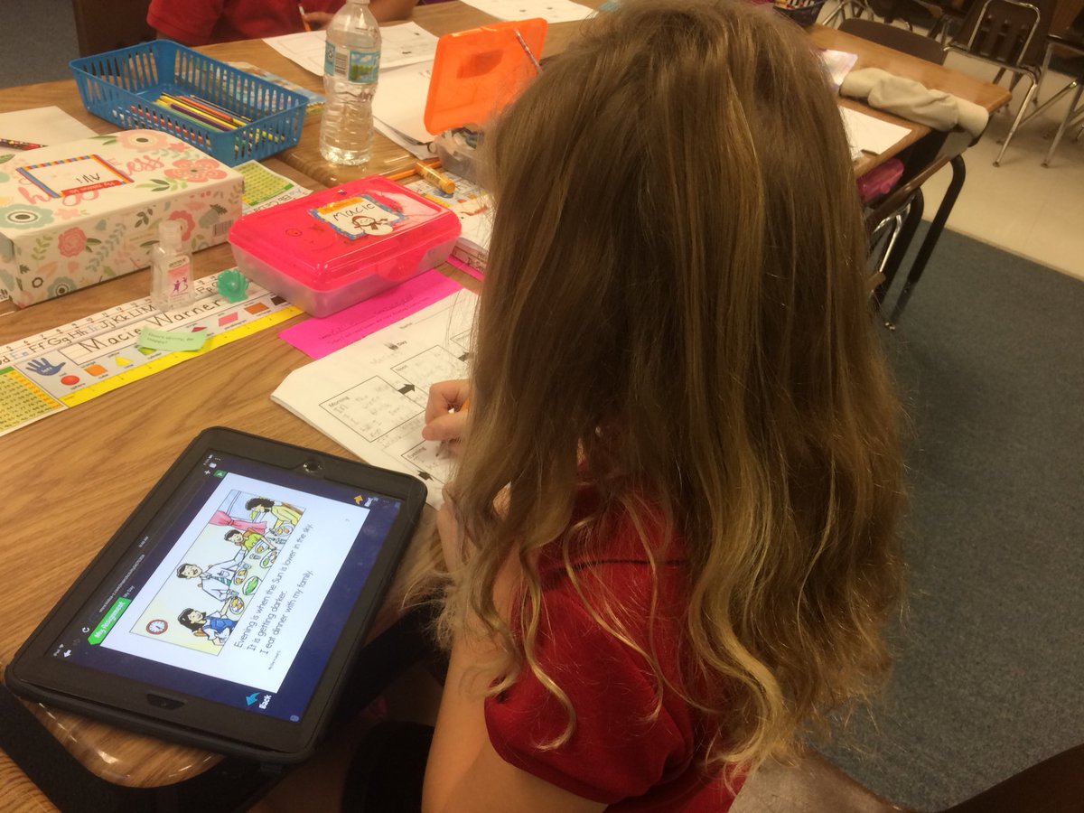 FranCorradetti's tweet photo. Digital Learning Day activities!  @CScottWAE1 https://t.co/ozNiDzJawP