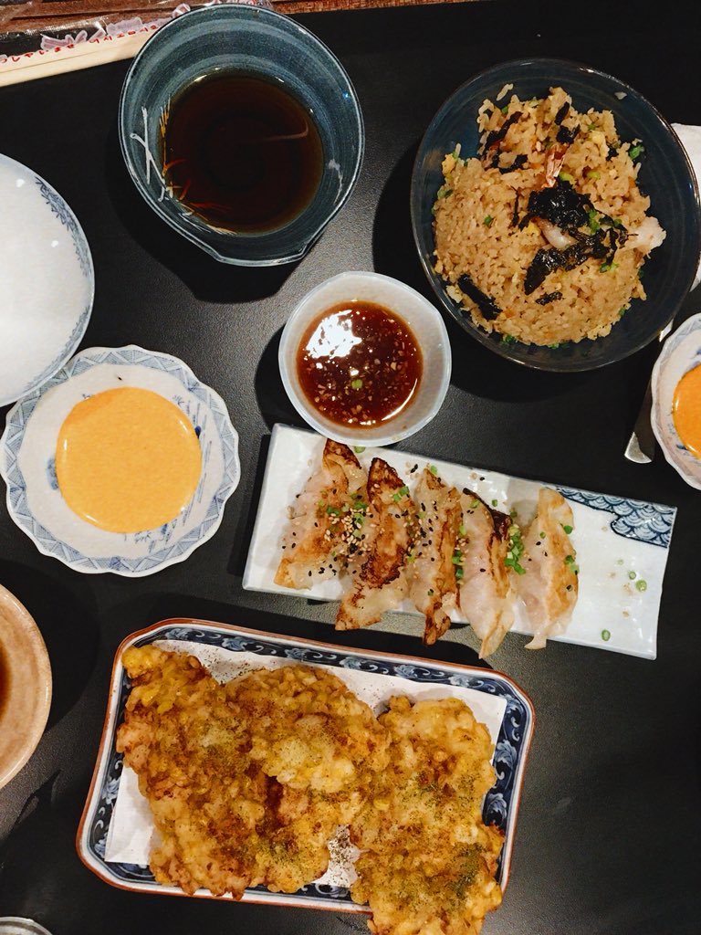 macysfields's tweet image. had two dinners and brought home bread for breakfast tom 🤰🏻@kokokrunchie @nicetoMiTiu thanks, @Yu_B_Crazy 🤗 #eatsleeprepeat