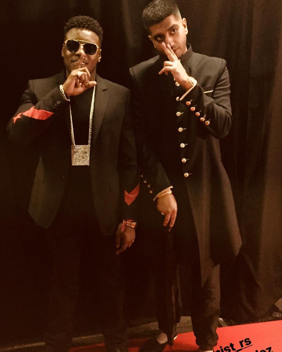 tweet_mist's tweet image. #sickmadeliving #diamondinthedirt #sickmade Yesterday was very influential for my career big up everyone that got a award. #sickmadesoonland