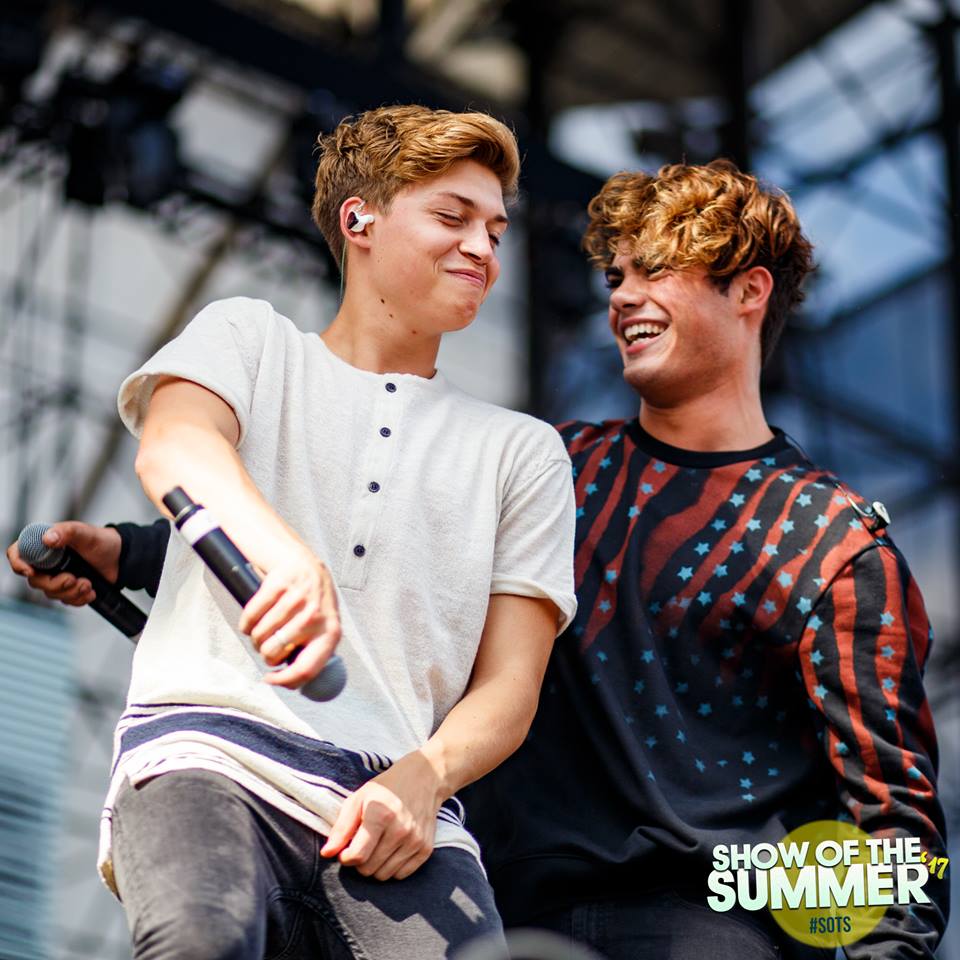 ShowOfTheSummer's tweet photo. #TBT - #SOTS you're still tuggin' on our hearts! 🎢🍫 https://t.co/oD3NAzFqvj