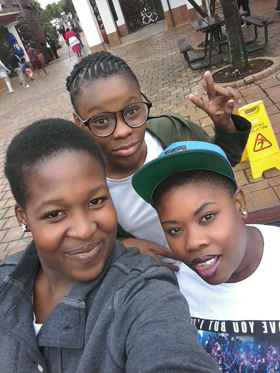 phal_cee's tweet image. Throw back