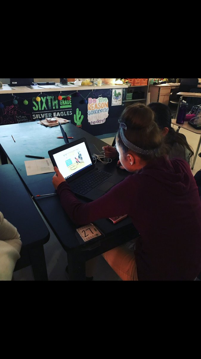 kfteacher's tweet photo. @OfficialDLDay @edcampGSU love using technology in our class today and everyday! #DLDay #EDCAMPGSU https://t.co/tw4BKZfW4i
