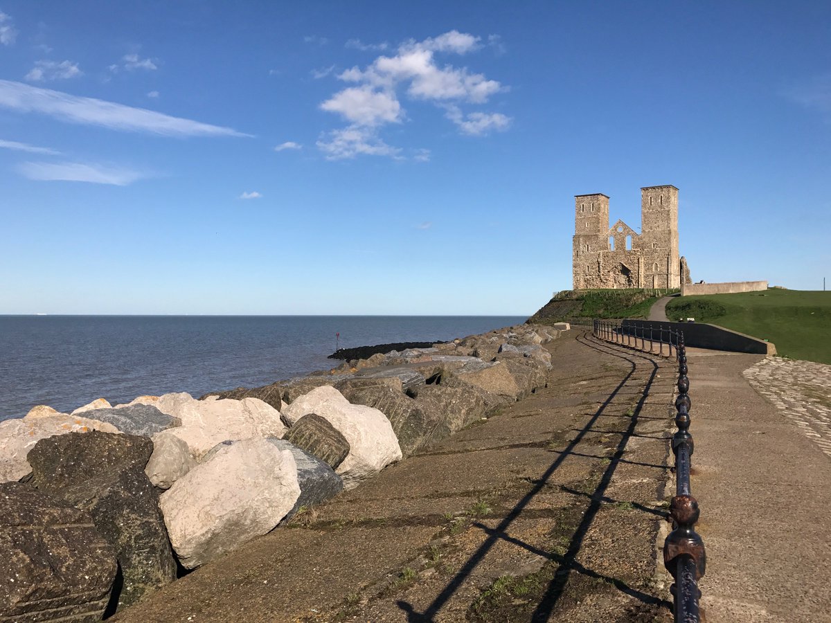 It may be chilly, but we're loving the clear blue skies today - perfect weather to take a stroll at historic #Reculver and soak up the breathtaking views! If you're looking for day trip inspiration, say #hellohernebay to a scenic walk in our charming coastal corner of #Kent...