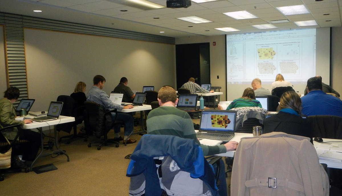 ISU_Geospatial's tweet image. The next two-day Essentials of ArcGIS Workshop is in Ames, Iowa on April 5-6th. More info and registration at bit.ly/2EHkvP8. @ISUExtensionCED @ISUExtension #GIS #ArcGIS #StrongIowa