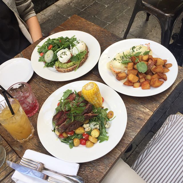 SmithToronto's tweet photo. Feeling more like lunch or a little bit of brunch?🍳

[ @allandnothin ] https://t.co/pEwMcqZJKU