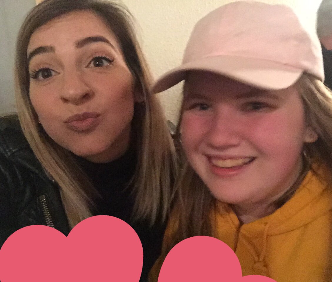 watzupmaddy's tweet photo. When u go on a school trip to the women in black on a Tuesday night and you just do bump into @TheGabbieShow ❤️❤️❤️❤️ https://t.co/QdM2sCONk3