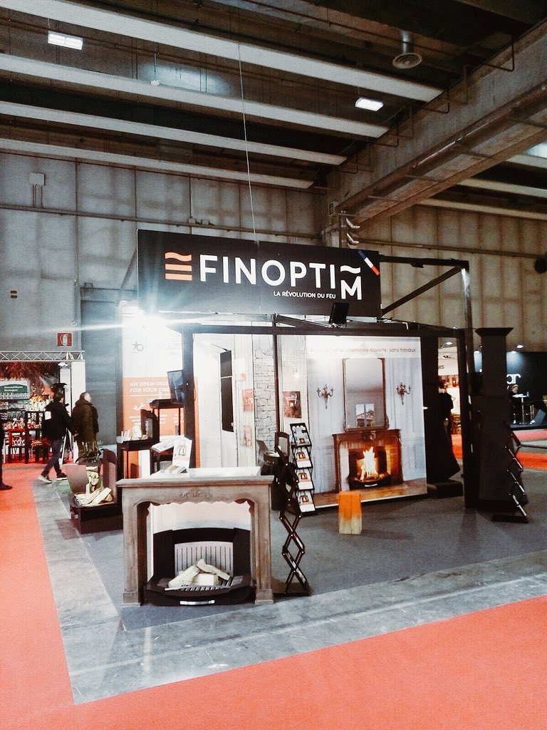 Finoptim's tweet photo. Deuxième journée qui s’achève sur le stand @Finoptim à @ProgettoFuoco 🔥 à demain à partir de 9h ! On sera là et en forme 😁 #progettofuoco2018 #progettofuoco #finoptim #cheminée https://t.co/7irqQawaFI