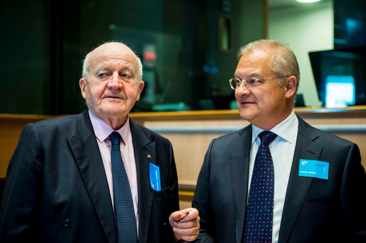 Proud to have officially launched our 20th Anniversary #EurInvest #RoadShow at the <a href="/Europarl_EN/">European Parliament</a> with MEP <a href="/VivianeRedingEU/">Viviane Reding</a> Thanks to all of our members and partners who came together to help us create a #NationofInvestors! eban.org/eurinvest-road…