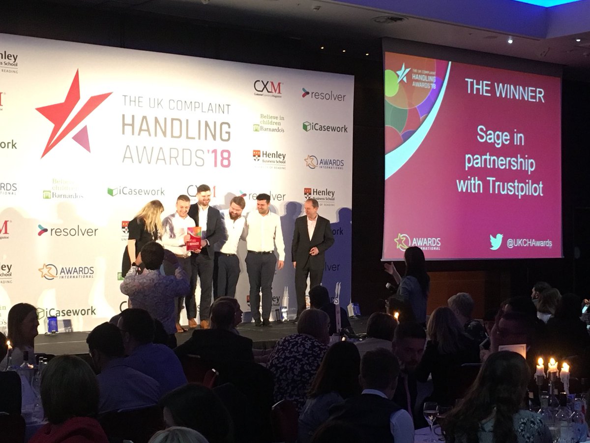 MichaelTully8's tweet photo. .@sageuk only went and won with @Trustpilot at the @UKCHAwards ! 🎉😝 #UKCHAwards #CX #CustExp https://t.co/HxMY3jC2um