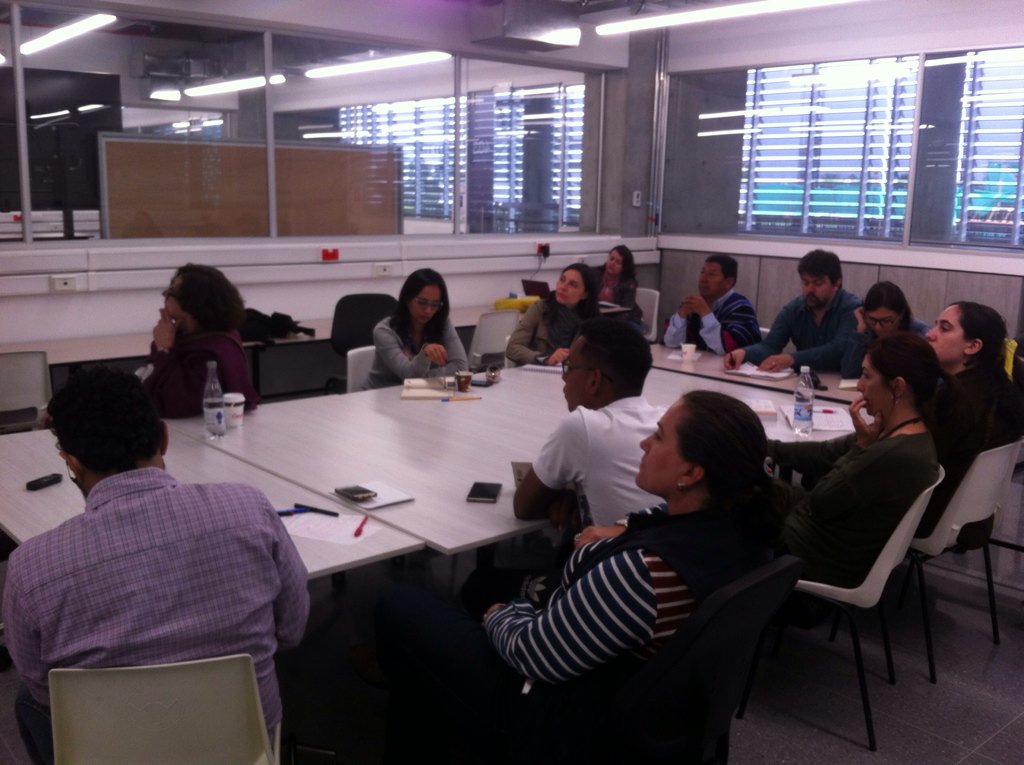 Osced14's tweet photo. #MediacionTransformativa taller con expertas gestión de conflictos @fdc_cat #CreandoPaz @CiudConSentido @upbcolombia https://t.co/99C5fbJkfd