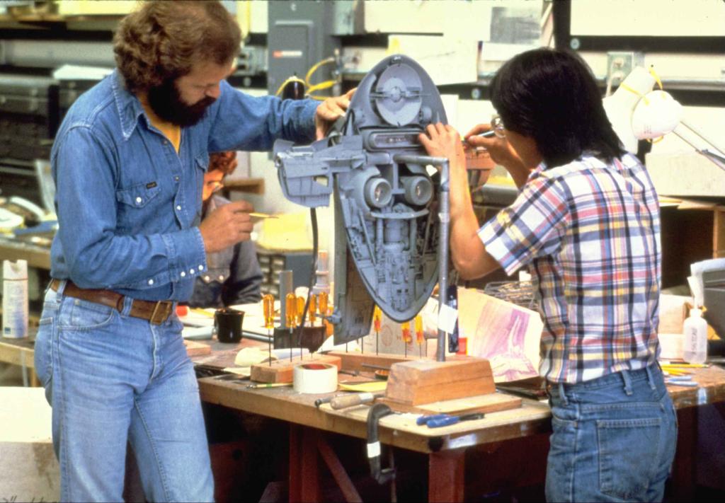 starwars's tweet image. Boba Fett's Slave I under construction by @ILMVFX's Lorne Peterson and Ease Owyeung for The Empire Strikes Back. Check out more BTS images from Episode V at StarWars.com. strw.rs/6000Du4x0 #ThrowbackThursday