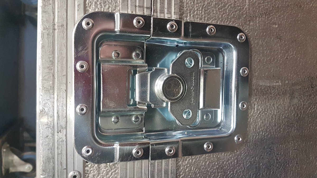 RIPISIFlightCas's tweet photo. Do you have a flight case which has seen better days? Let RIPISI repair or replace your case hardware
#FlightCaseRepairs
#FlightCaseHardware
#ProductionCases
#TouringCases https://t.co/8AJMp8cugO