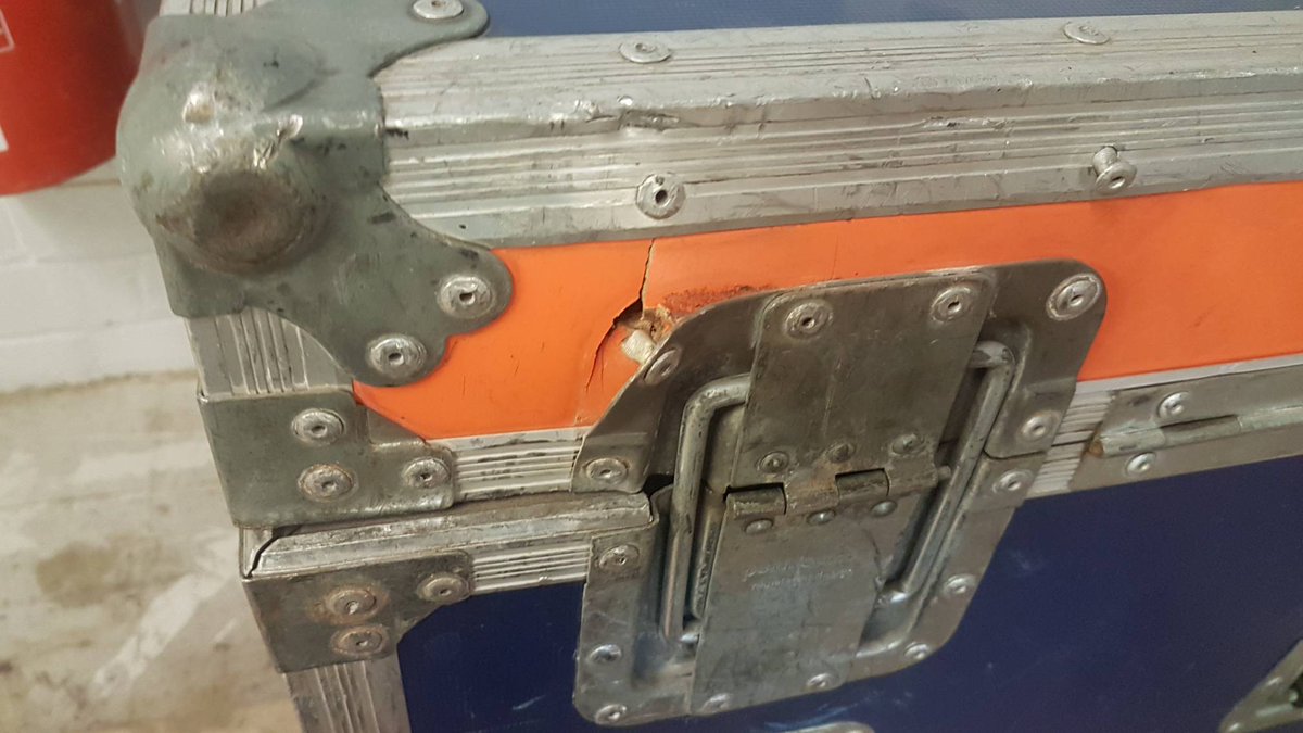 RIPISIFlightCas's tweet photo. Do you have a flight case which has seen better days? Let RIPISI repair or replace your case hardware
#FlightCaseRepairs
#FlightCaseHardware
#ProductionCases
#TouringCases https://t.co/8AJMp8cugO
