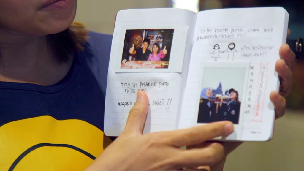 jihanmuse's tweet photo. Sedih betul last episode hari tu kan? Best tak? Takpe, ini hadiah istimewa dari saya. Satu pemenang akan dapat journal yang saya simpan semasa trip kali ni. Kalau nak menang, post gambar anda dan tag #jejakjepunjihan dan #jntomy. https://t.co/4YRKNiuLiL