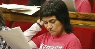 VirtudCardinal's tweet photo. #FelizJueves #AnnaGabriel ex diputada #CUP #Catalunya, movimiento de extrema #Izquierda y anti #Globalización.

Lo cumbre es que ante la inminente prisión en #España, decidió asilarse en #Suiza país, globalizado y de libre mercado.

#ÉvoleEH #FirstDates568 #AitanaWarEnRadioTubers https://t.co/L9rEN5PzHI