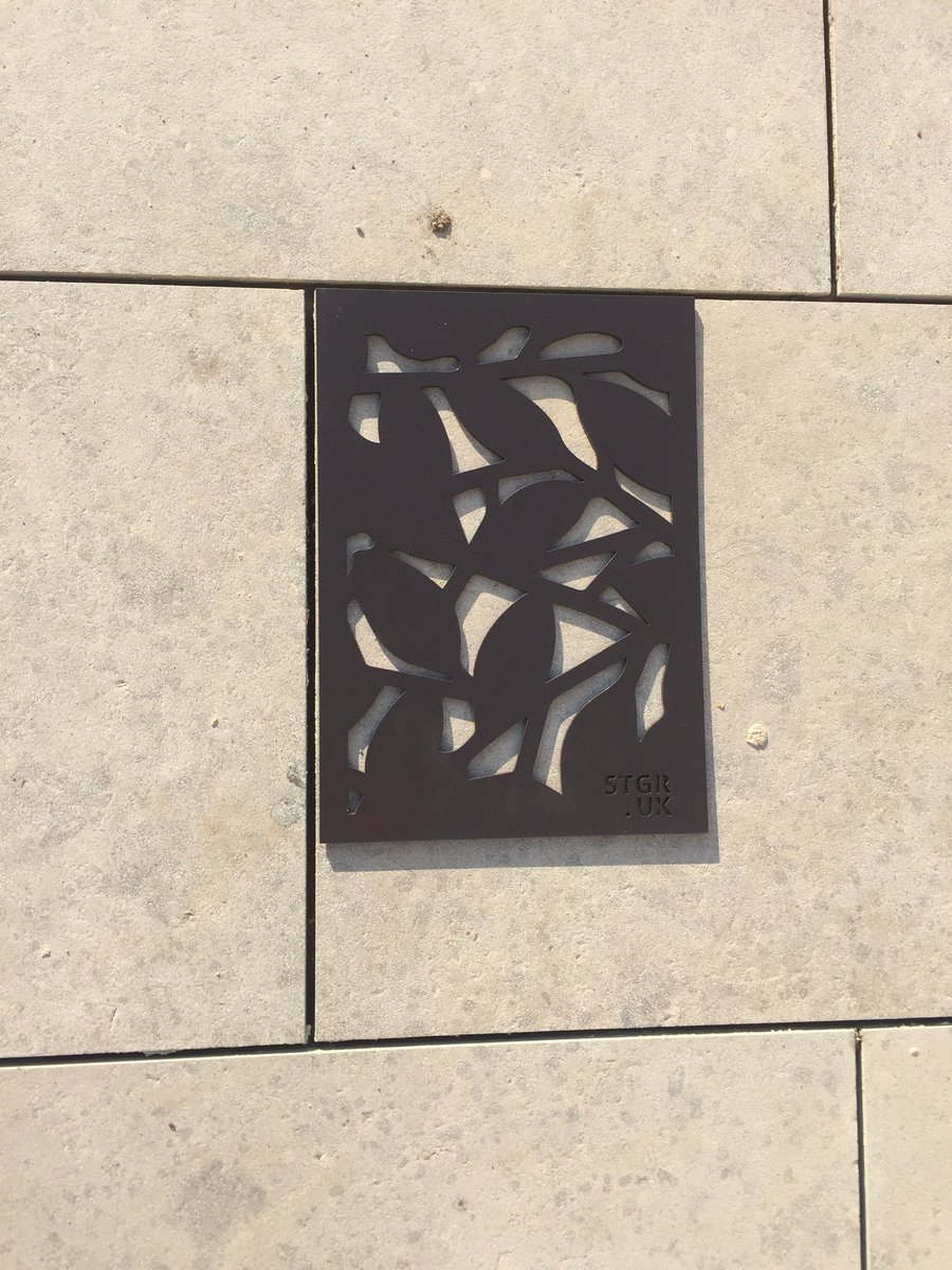 RachelPSDesign's tweet image. Sampling @starkgreensmith for some bespoke detailing with the beautiful @_LONDONSTONE Jura grey - I flipping love it! @BurnhamLandscap