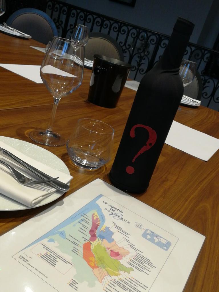 TellWine's tweet photo. Ce soir je peux pas, j'ai cours d'œnologie ! 
#plaisir #loisir #vin #LeMans
https://t.co/f20mli6tTV https://t.co/svTOMMMpcC