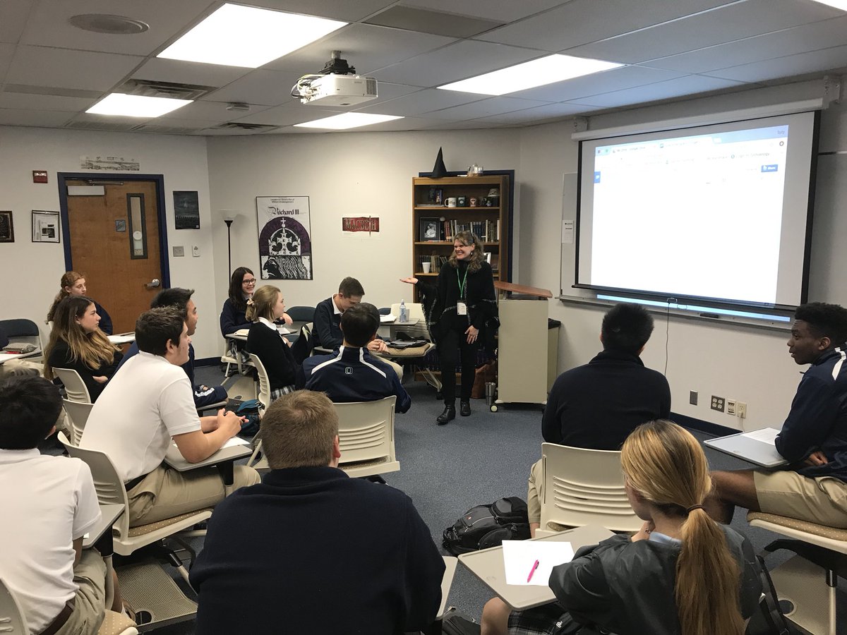 jcolley8's tweet photo. .@tollyllamamama leading a fabulous fishbowl with @oakridgeowls juniors. A deep collaborative reading of the cryptic e. e. cummings #poetry #aplitchat #LLIChat https://t.co/HiENqjmLEH