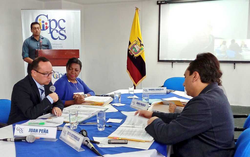 .<a href="/CPCCS/">Carlos P. Carcelén Caicedo</a> realizará mesas de diálogo entre #VeeduríaCiudadana al PDOT de Sto. Domingo y el GAD, además se remitirá informe a Secretaría de Transparencia y  entidades competentes para investigar irregularidades halladas por los veedores
