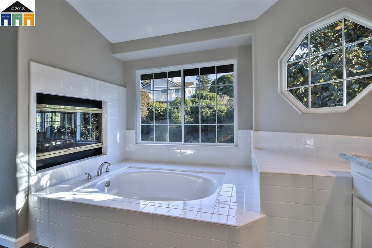 NextGenHomesCA's tweet photo. 4716 Blackburn Peak Court, Antioch: MOVE IN READY recently updated 2-story home in a great Antioch community.
Learn more, here: https://t.co/kN7gHfXv3J
#NGC #NextGenerationCapital #4Sale #ForSale #Sale #MoveInReady #Antioch #BayArea #NorthernCalifornia #California #LargeYard https://t.co/aILdsiFpnJ