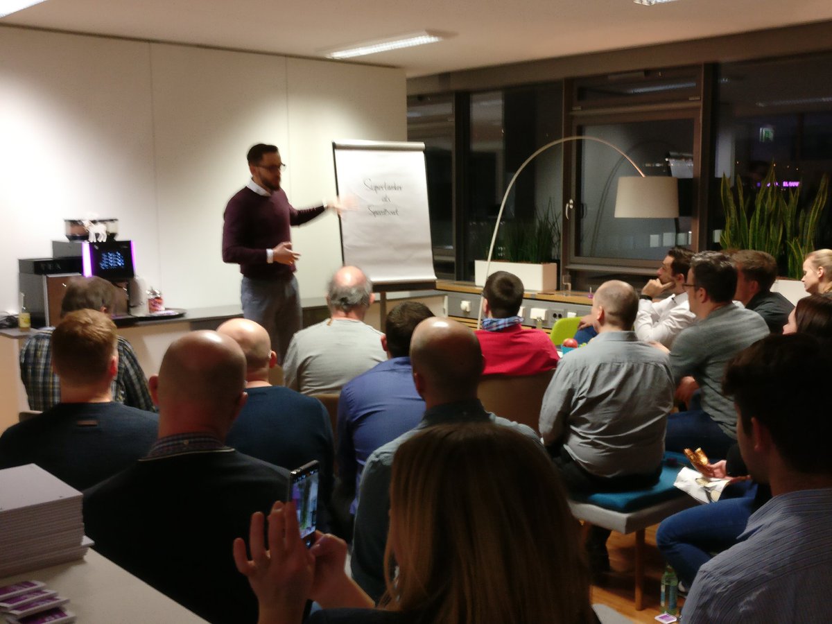 NT_AMP's tweet photo. Full House beim  56. ScrumTisch bei der @zuehlke_group. Thema: Agil im Groß-Konzern. @ScrumTischStgt https://t.co/SlFx2qMaHD