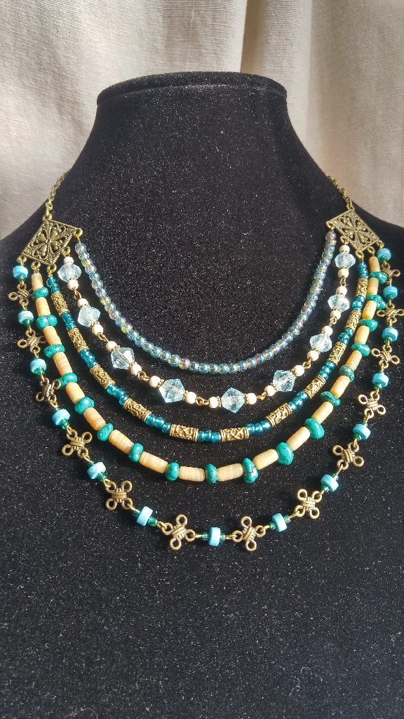 ripearls's tweet photo. 5 row green &amp; earthy beaded necklace https://t.co/5sK55Zlxea https://t.co/rkpul9WvLu
