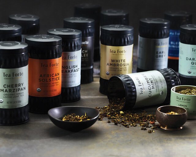 TeaforteMex's tweet photo. Presentamos nuestras nuevas latas de Té suelto. Mezcla multipremiadas en una nueva y elegante presentación.
#teaforté #Té #experienciaexcepcional https://t.co/kv098mKgrN