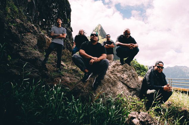 EasyStarRec's tweet photo. While in NYC, @TheGreen808 got to sit down with @billboard and talk about the past, Marching Orders, and the future. A must-read!
#TheGreen808 #MarchingOrders #Billboard #808State #reggaemusic #reggaealbum #interview #BillboardInterview
https://t.co/NfKTsFx8a2 https://t.co/yqPnpUZ2Pk