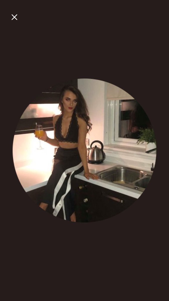 ETM0824's tweet photo. These sort of girls are the worrrrrrrsssst. Scrambled Beg on toast! https://t.co/1RQ0XzaJlK