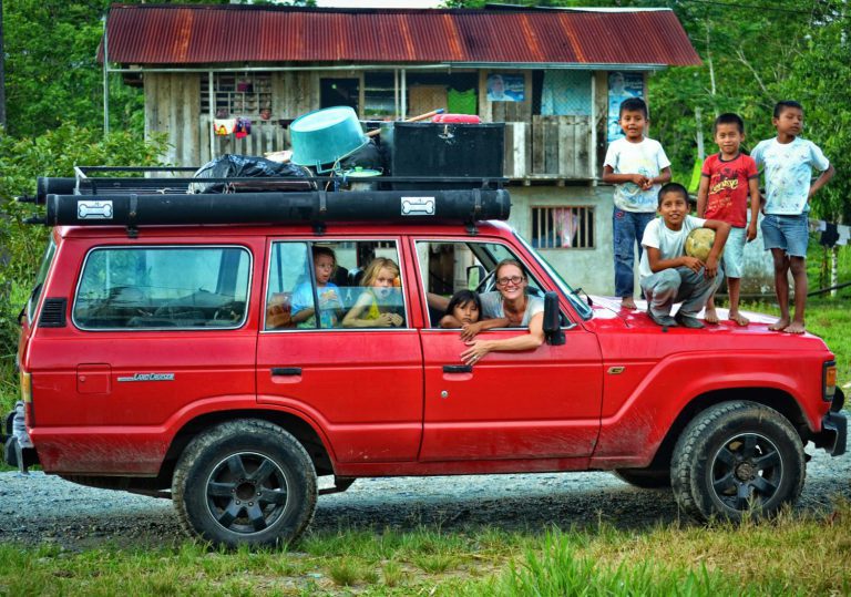 startupbeat1's tweet photo. "An adventurous family of four found a way to travel the world with free lodging thanks to the travel startup @arrivedo." Read complete article and see their story here:
https://t.co/VZBT0SADTF
#HotelDeals #Apps #Appstar #tourism #Tourists #Travelers #TravelersChoice https://t.co/43Id6ckBdT