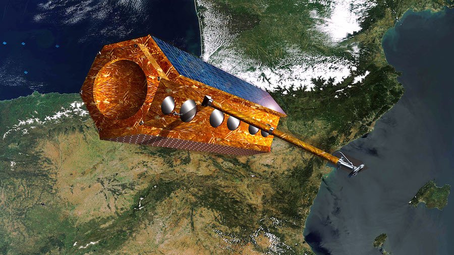 SpaceflightNow's tweet image. A reused Falcon 9 rocket booster propelled three satellites into orbit today from California, deploying a Spanish radar reconnaissance spacecraft and the first two prototypes for SpaceX’s Starlink broadband Internet network. Full story: spaceflightnow.com/2018/02/22/rec…