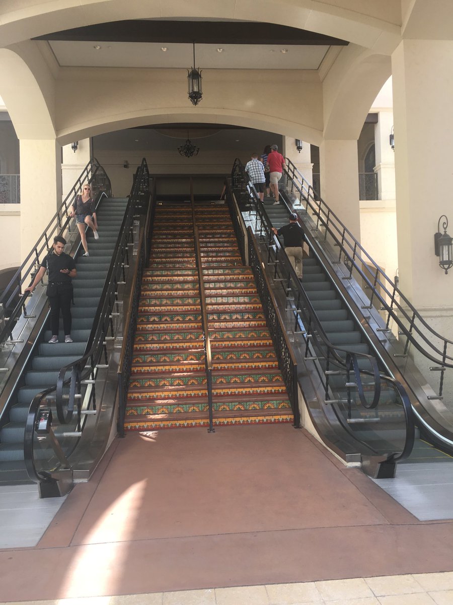 HALTDiabetes's tweet photo. Stairs everywhere are calling Americans “please use me”!! @nacddinfo @HALTDiabetes https://t.co/EWknIAM32d