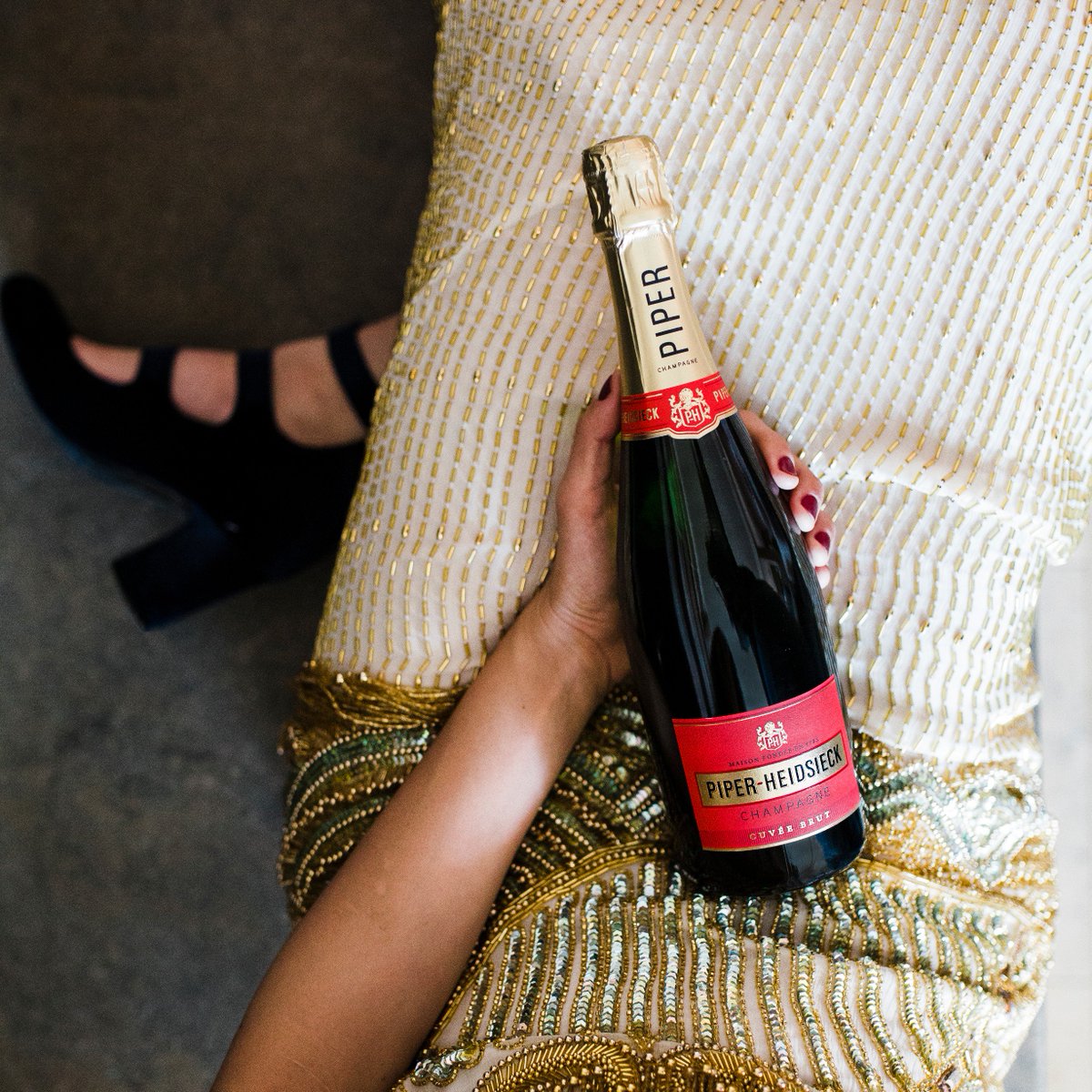 Throwing a pre-Oscars party? Like this post for a chance to win a gift card to uncorked.com, so you can stock up on Piper-Heidsieck and do it right! Official rules: tab.fo/wpja2yw
