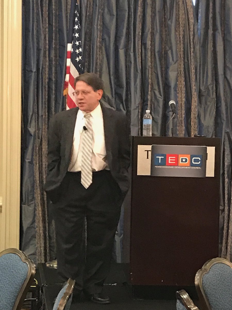 TexasEDC's tweet photo. @quorumreport Harvey Kronberg on “wargaming this election cycle” &amp; the impact on economic development #TEDC18 https://t.co/BzRp3XqOPt