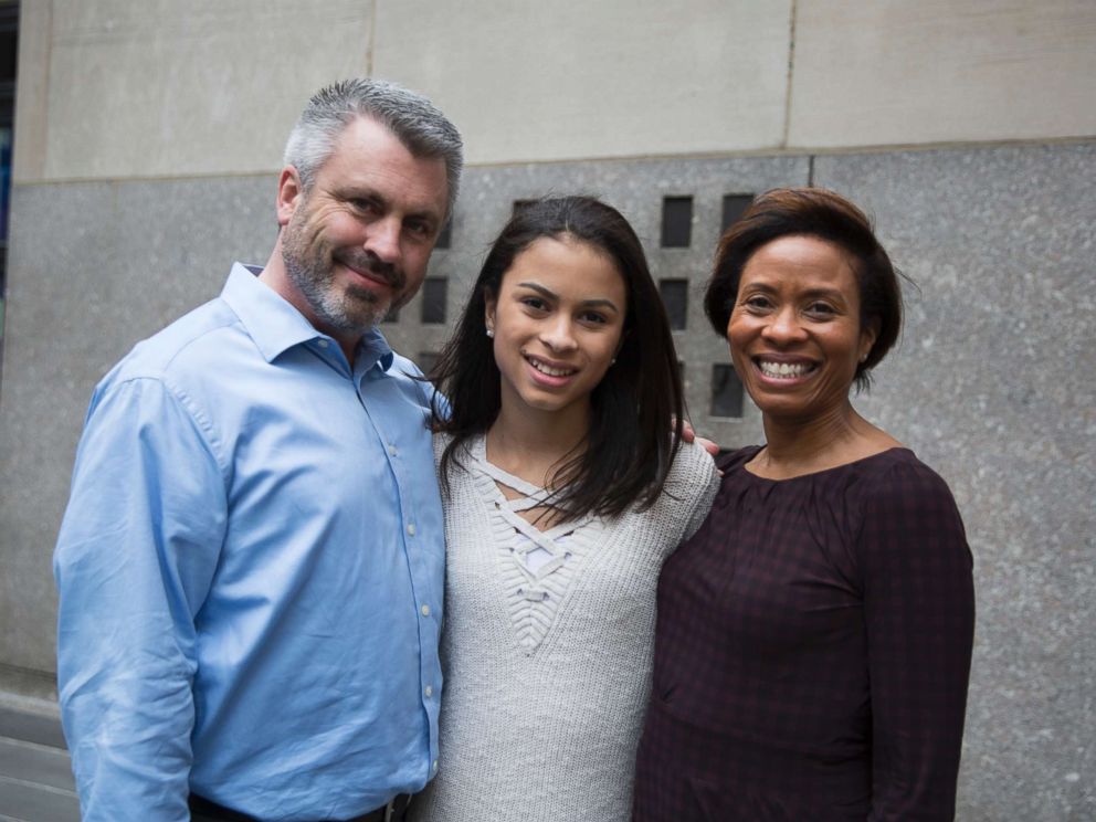 TransSingle's tweet image. What happened in my small town when my #transgender daughter #transitioned abcn.ws/2CCj26X via @ABC