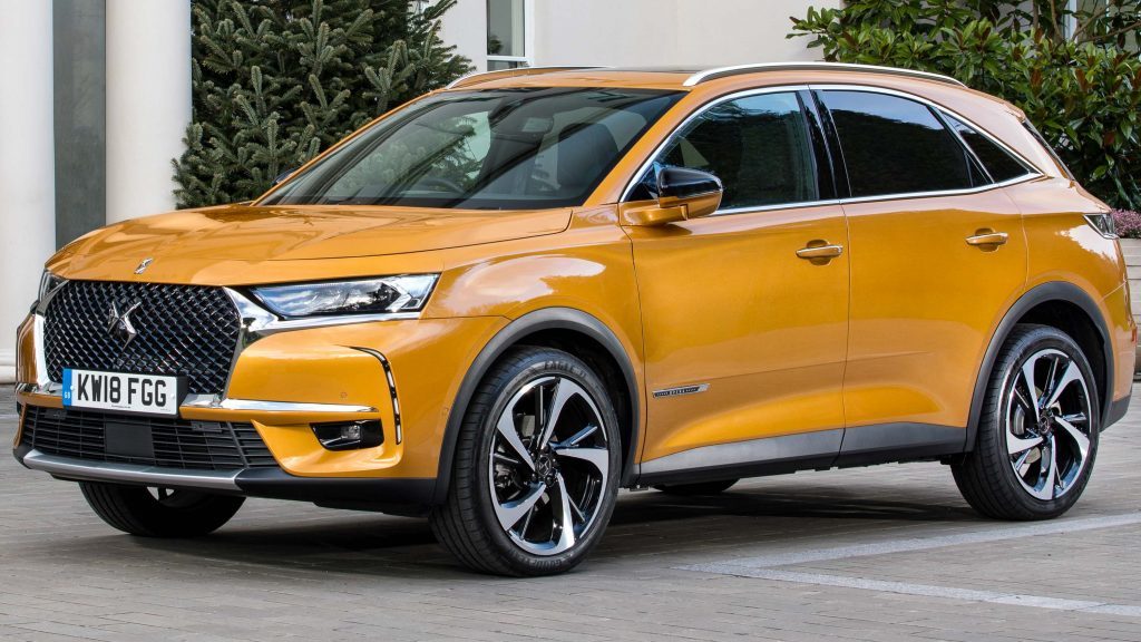 BetweenTheAxles's tweet image. The #7Crossback is the first crossover by @ds_official sold in Europe. Like? Pics: bit.ly/2GBbp2Y