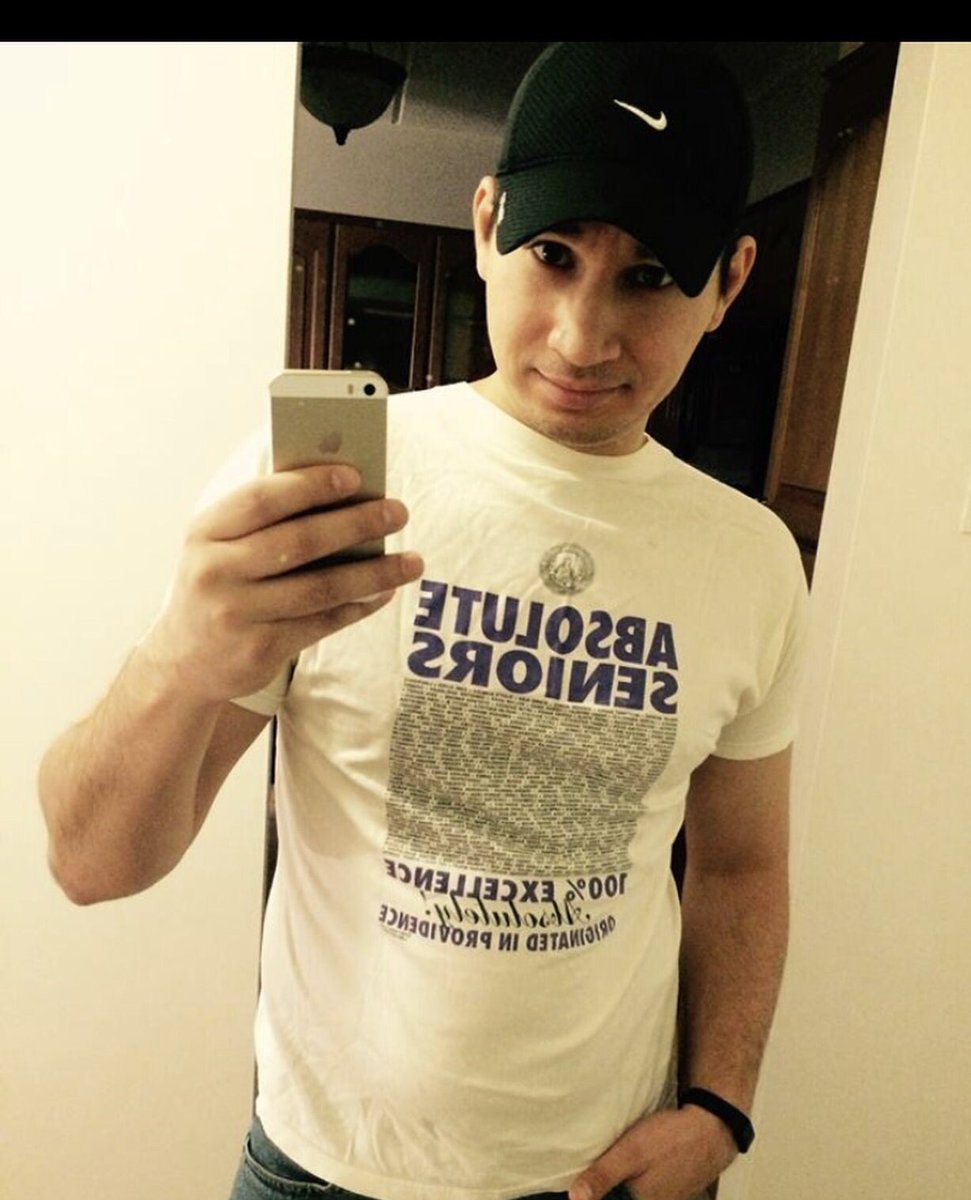 classicalhsaa's tweet image. Speaking of throwbacks, here’s a #repost from Brian Bass ‘00 (@brianbass23)! Check out his CHS ID from 1998 and a t-shirt with the names of the members of the Class of 2000!
•
It’s great to see our #CHSAlumniArchives growing 😊
•