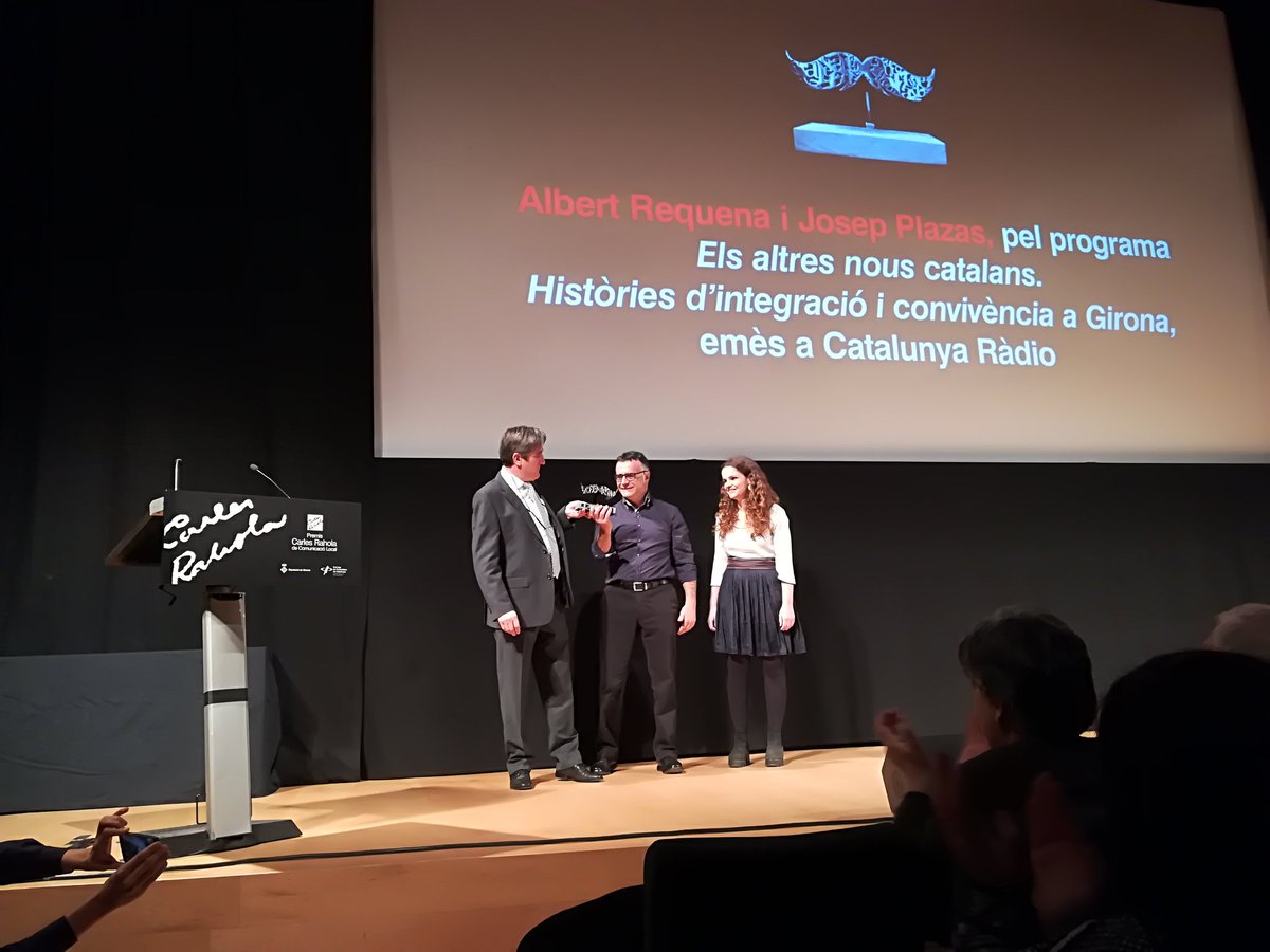CatInfo Girona (@cati_girona) on Twitter photo La sèrie de reportatges sobre la immigració a #Salt de <a href="/albertrequenal/">Albert Requena López</a> i <a href="/LoLites/">LoLites</a> de <a href="/CatalunyaRadio/">Catalunya Ràdio</a> emès al #CatalunyaMigdia guanya el premi Carles #Rahola18 al millor treball radiofonic de l'any. La sèrie de reportatges sobre la immigració a #Salt de <a href="/albertrequenal/">Albert Requena López</a> i <a href="/LoLites/">LoLites</a> de <a href="/CatalunyaRadio/">Catalunya Ràdio</a> emès al #CatalunyaMigdia guanya el premi Carles #Rahola18 al millor treball radiofonic de l'any.
