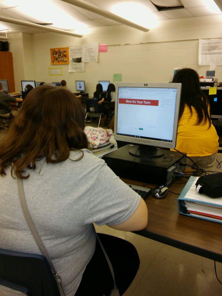 farnsleymiddles's tweet photo. Farnsley Digital Learning Day...1st day of working on Google Applied Digital Skills with 7th and 8th graders. #dlday, @officialdlday, #jcps_ces, @jcps_ces, @STLPKentucky https://t.co/YcFivGlFCH