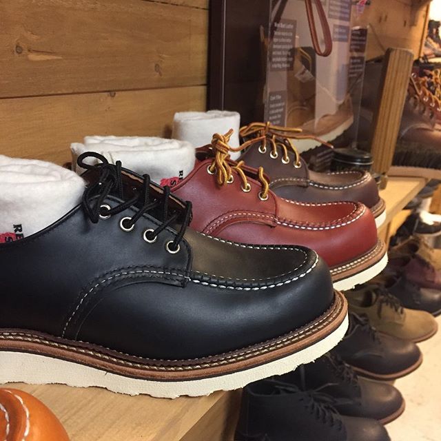 redwingsweden's tweet photo. Hard choice of good shoes. Hmm.. all colors looks amazing. https://t.co/FGHWOr3zcl https://t.co/bCV8ZvX5r9