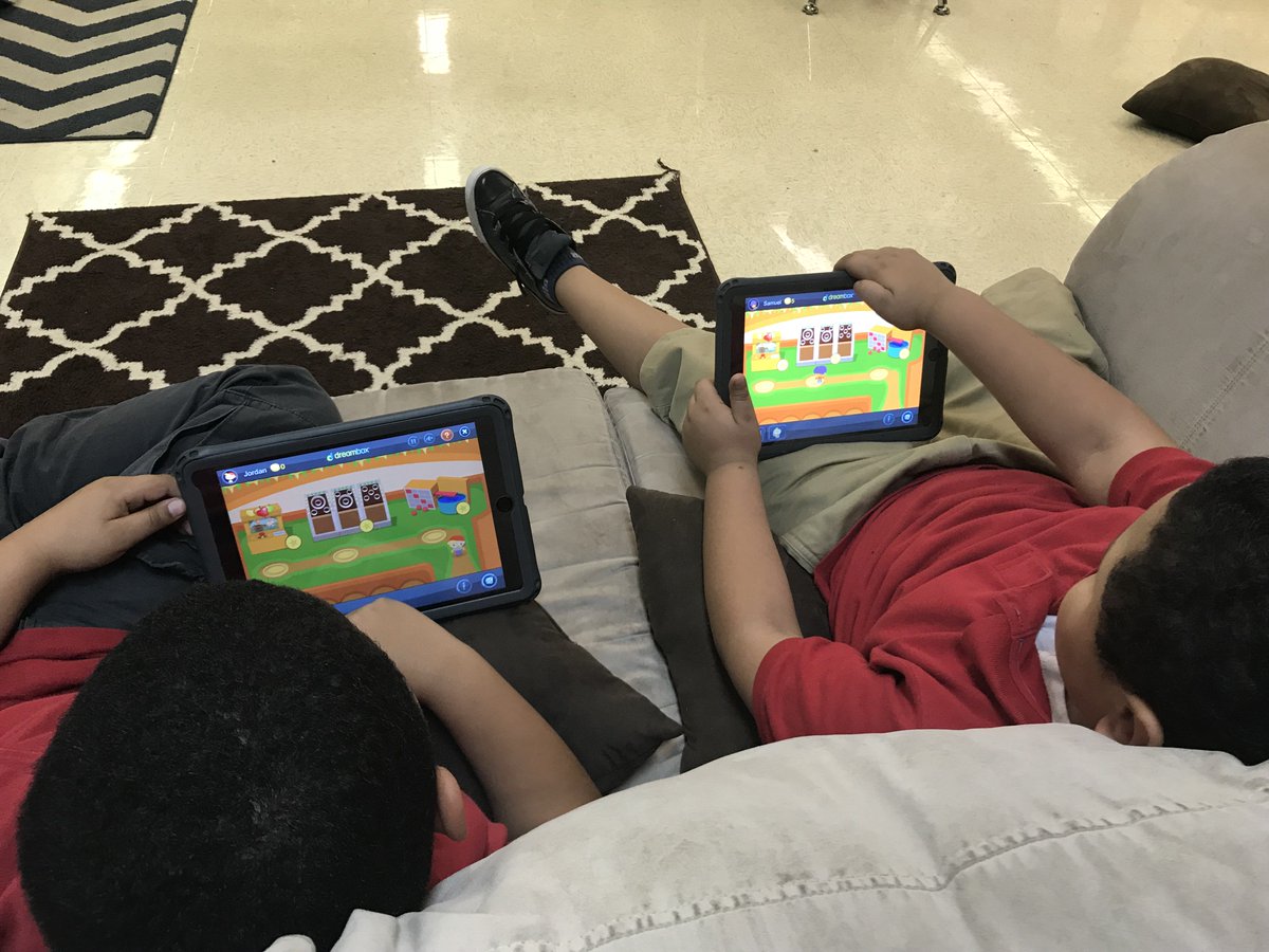 nressm's tweet photo. @CooklbK Mrs. Cook's 2nd grade classroom using @DreamBox_Learn for math and Popplet for biographies #NRESDLD #RSSDLD #DLDeveryday #DLDay https://t.co/BbMOFZ9x9W
