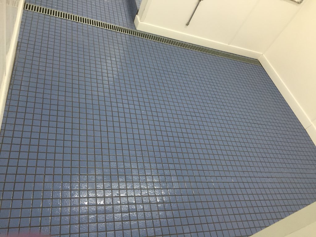 Dgbuilding's tweet photo. Non slip tiles laid at a Swimming Pool changing rooms in Brighton. Big difference! Also new drainage laid. #building #tiling #design #build https://t.co/sKy8drxP9H